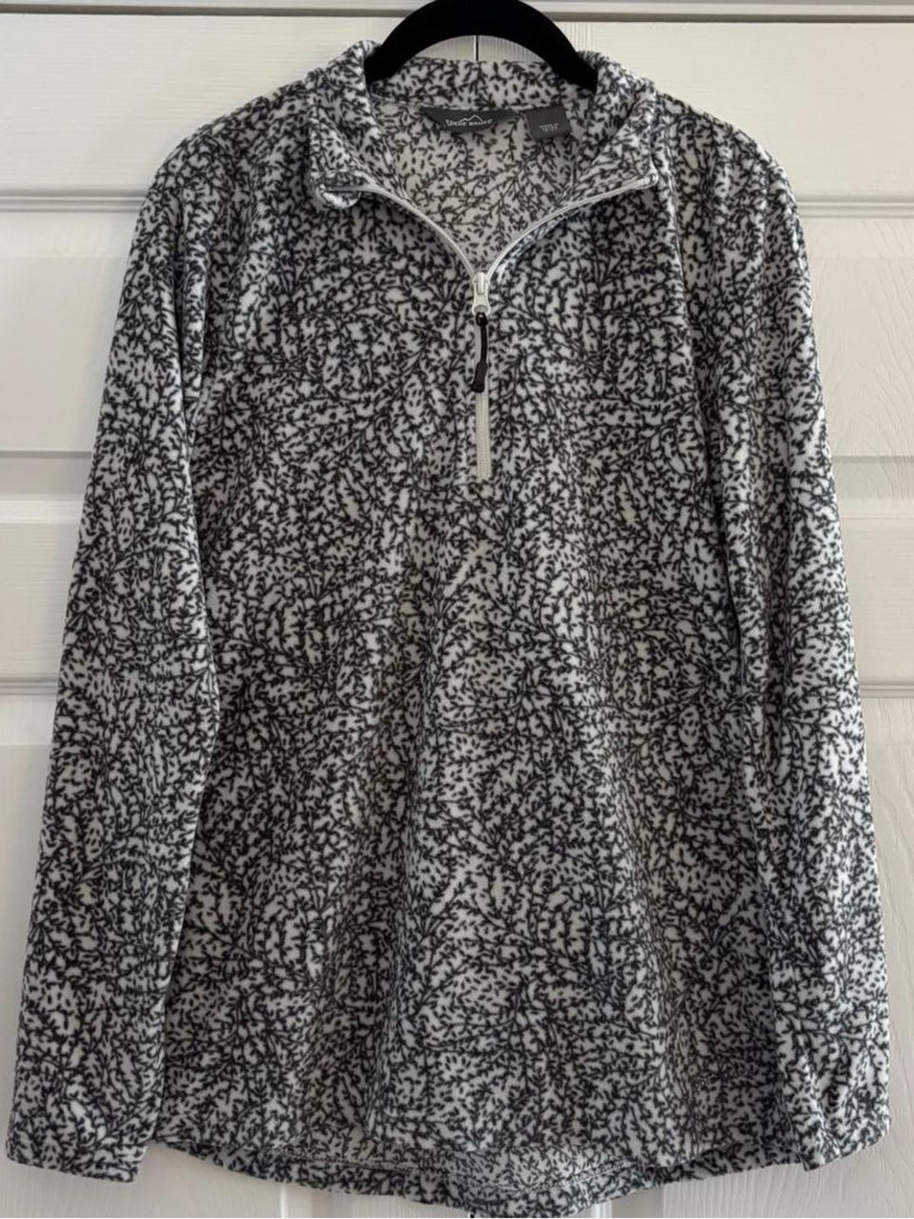 Eddie Bauer Black and White Fleece Quarter Zip Sweatshirt